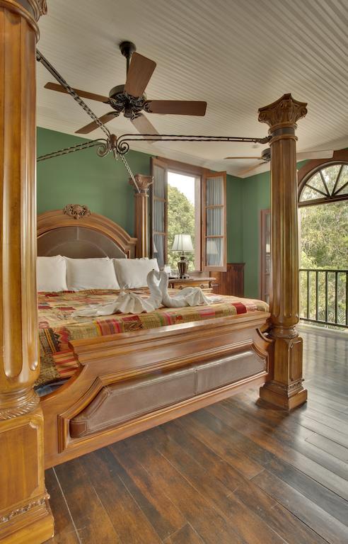 Mahogany Hall Luxury Boutique Resort Сан-Ігнасіо Номер фото
