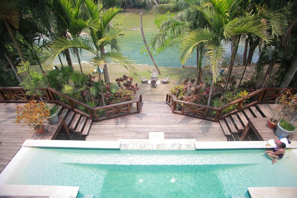 Mahogany Hall Luxury Boutique Resort Сан-Ігнасіо Екстер'єр фото